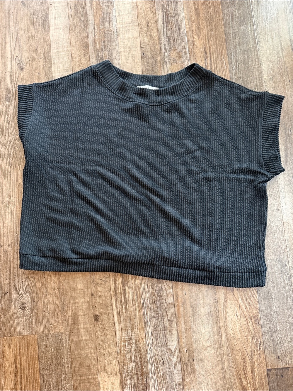 NWOT Zenana Outfitters Black Waffle Knit Boxy Short Sleeve Top